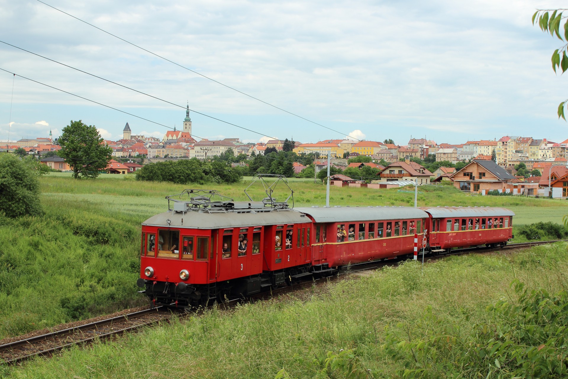 Elinka se na trať vydala hned dvakrát, tady poprvé pod panoramatem Tábora